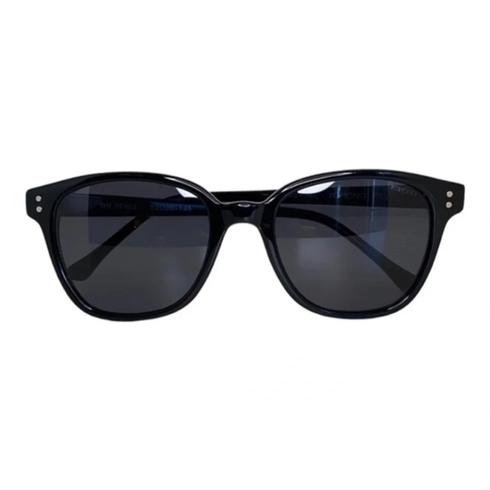 Sunglasses NEW Komono Women's glossy black Renee